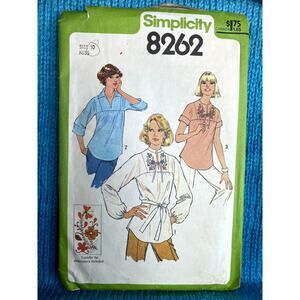Simplicity 8262 Sewing pattern pullover blouse boho peasant 1970s size 10